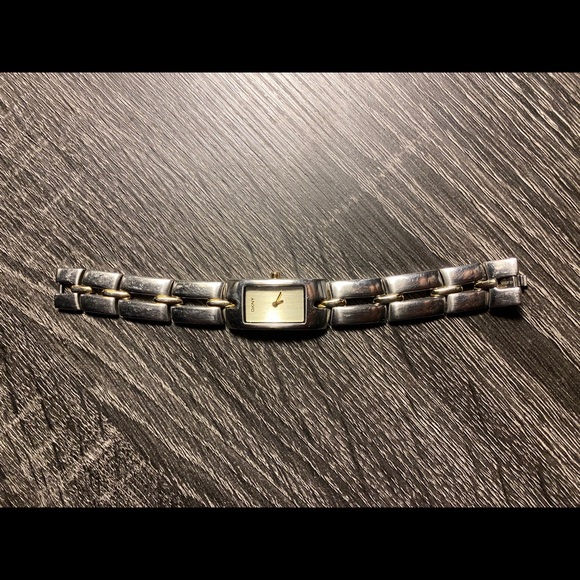 DKNY Watch - Picture 3 of 4